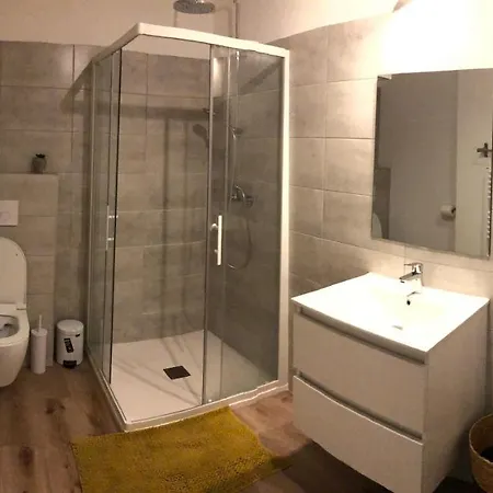 Fiori Di Cala Rossa * Lecci